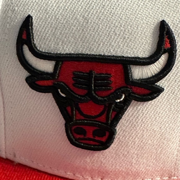 Chicago Bulls 1998 NBA FINALS Mitchell & Ness SnapBack - OSFM - Picture 4 of 7